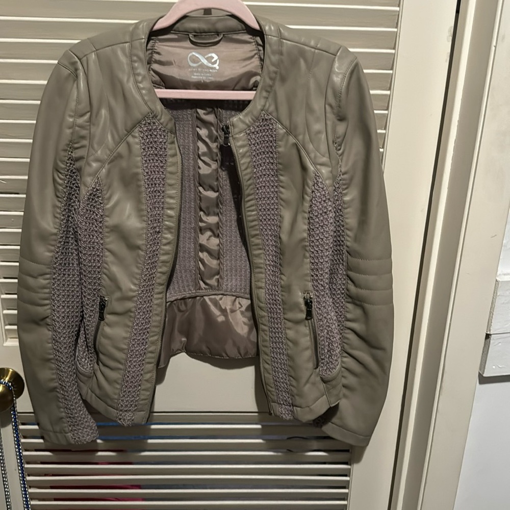 Blanc Noir Nude/Beige zip up jacket, pockets, size Small, polyester